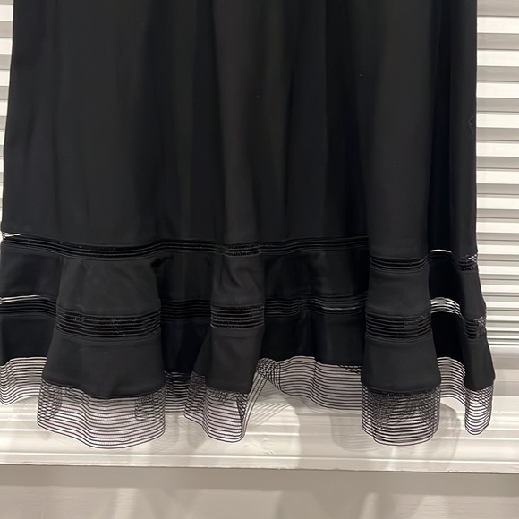 TADASHI SHOJI ILLUSION COCKTAIL DRESS W/ TULLE  DETAIL & BACK ZIPPER CLOSURE - Picture 7 of 13